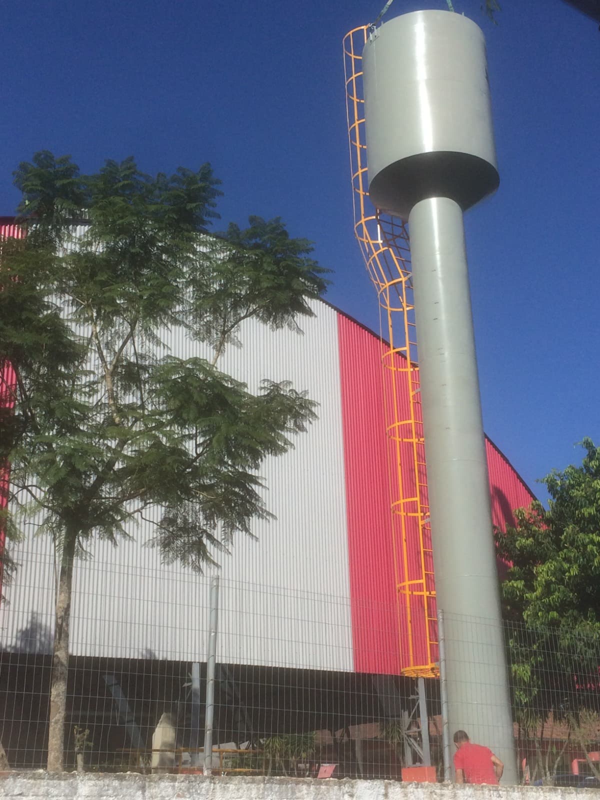 Caixa d'água Metálica